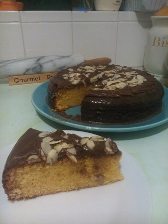 Bolo de Cenoura com cobertura de Ganache